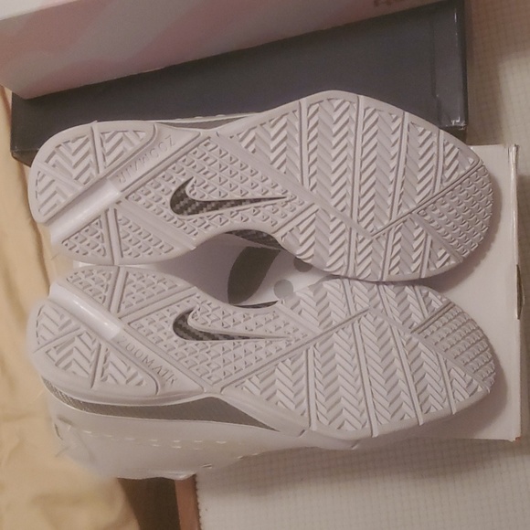 Nike Kobe Protro 1 NCXL - Picture 5 of 7